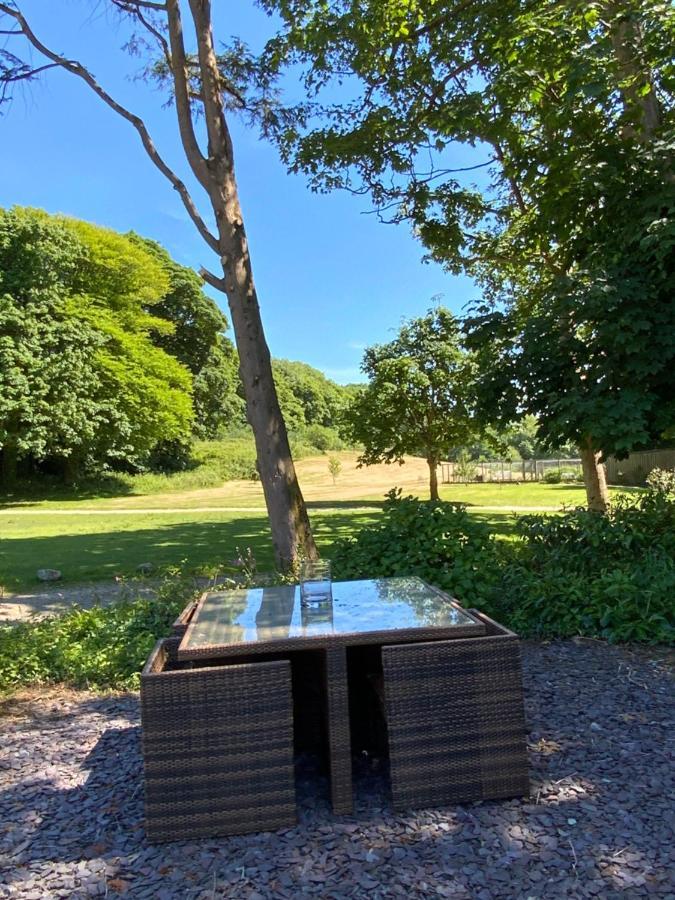Red River Stables - Peaceful, Beautiful Grounds, Swimming Pool, Central Location For West Cornwall Camborne Buitenkant foto